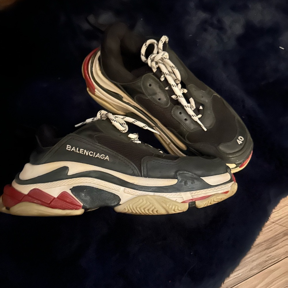 Balenciaga Black Sneakers with White Laces - Picture 2 of 2